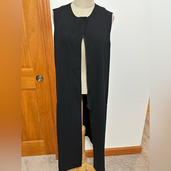 Duster - Picture 3 of 7